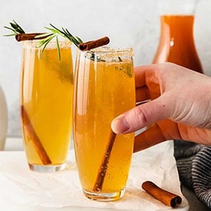 Apple cider mimosa